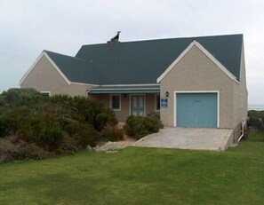 3 bedrooms, in-room safe, soundproofing, free WiFi - Rocky Pools Bettys Bay (Betty's Bay)