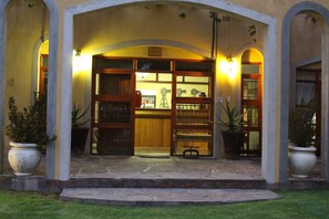 Front of property - 17 on Bird Guest House (Beaufort West)