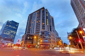 Exterior - Cape eazi stayz Acc Adenium Beachfront Apartment (Cape Town)