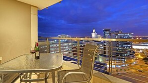Unclassified image, 4 of 46, button - Cape eazi stayz Acc Adenium Beachfront Apartment (Cape Town)