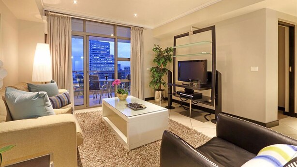 Unclassified image, 1 of 46, button - Cape eazi stayz Acc Adenium Beachfront Apartment (Cape Town)
