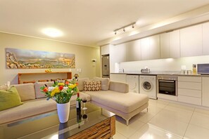 Odyssey  | Living area | Plasma TV