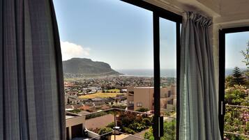 0B | Iron/ironing board, free WiFi