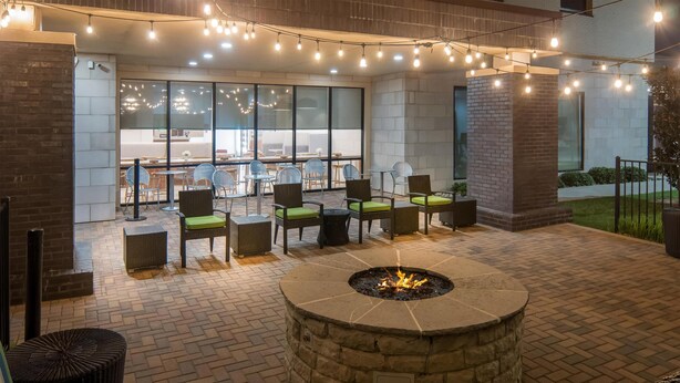 Terrace/patio - Home2 Suites by Hilton Dallas Grand Prairie (Grand Prairie)