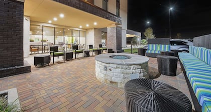 Home2 Suites by Hilton Dallas Grand Prairie