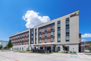 Exterior - Home2 Suites by Hilton Dallas Grand Prairie (Grand Prairie)