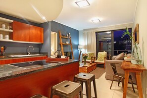 Rockwell 305  | Living area | Plasma TV, DVD player