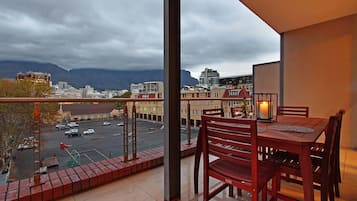 Rockwell 305 | Balcony view