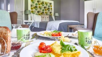 Termasuk sarapan pesanan masak setiap hari