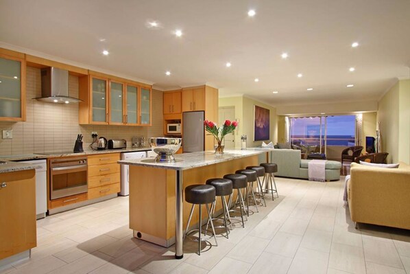 Jocelyn on Bantry Bay | Private kitchen