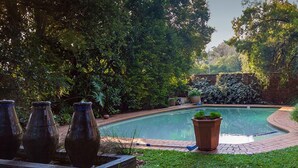 Outdoor pool - Waters on Willows (Pretoria)