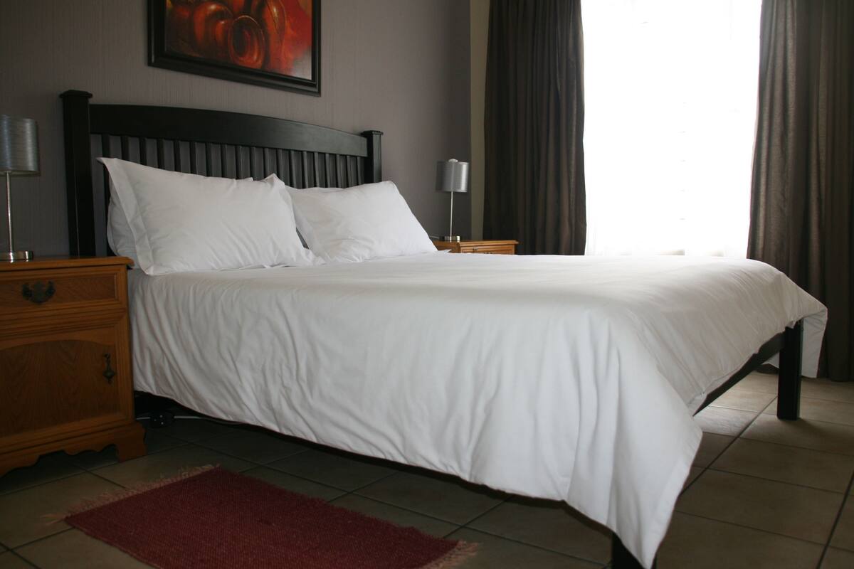 Apartment, 1 Bedroom | Iron/ironing board
