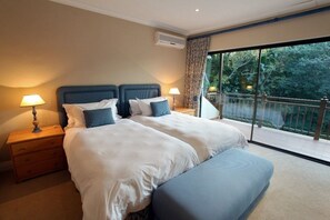 4 bedrooms, free WiFi, bed sheets - Marais Manor (Pennington)