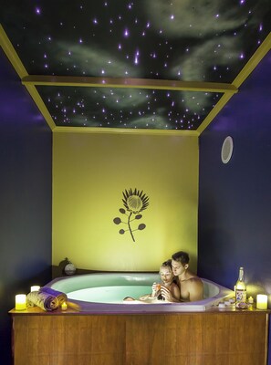 Couples treatment rooms, hot tub, body treatments, hydrotherapy - Vindoux Guest Farm and Day Spa (Tulbagh)