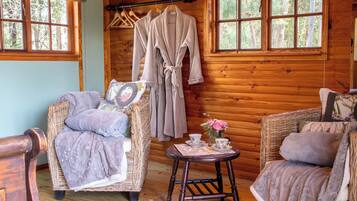 Trehytte – honeymoon, 1 soverom (Tree House) | Individuelt dekorert, individuelt innredet og wi-fi (inkludert)