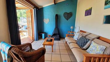 Standard Cottage, 1 Bedroom | Living area