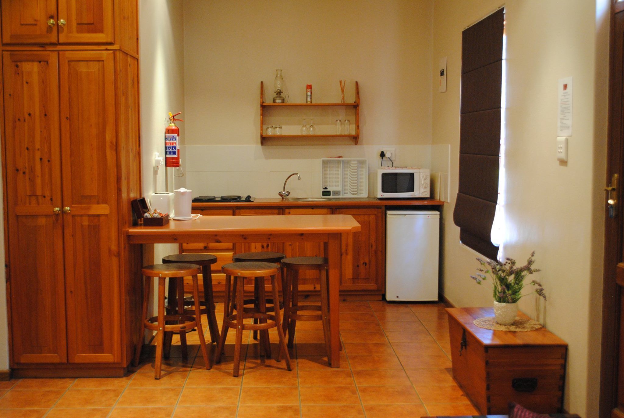 Coffee/tea maker, electric kettle