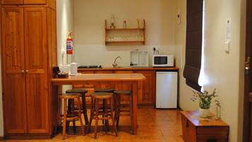 Cafetera/tetera, tetera/pava eléctrica