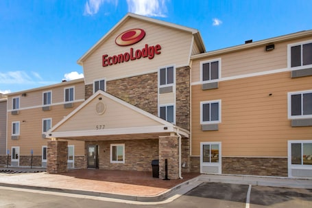 Exterior. Econo Lodge Burlington I-70