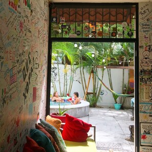 Living area - Hostel Casa Areka (Panama City)