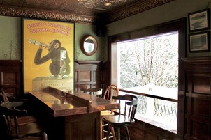 供应晚餐，地区菜