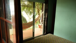 Deluxe Room, Balcony, Ocean View | WiFi (free)