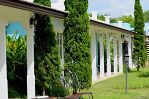 Lovely Twin Room | Minibar, desk, blackout curtains, rollaway beds - Baan Kung Kang De Pai (Pai)