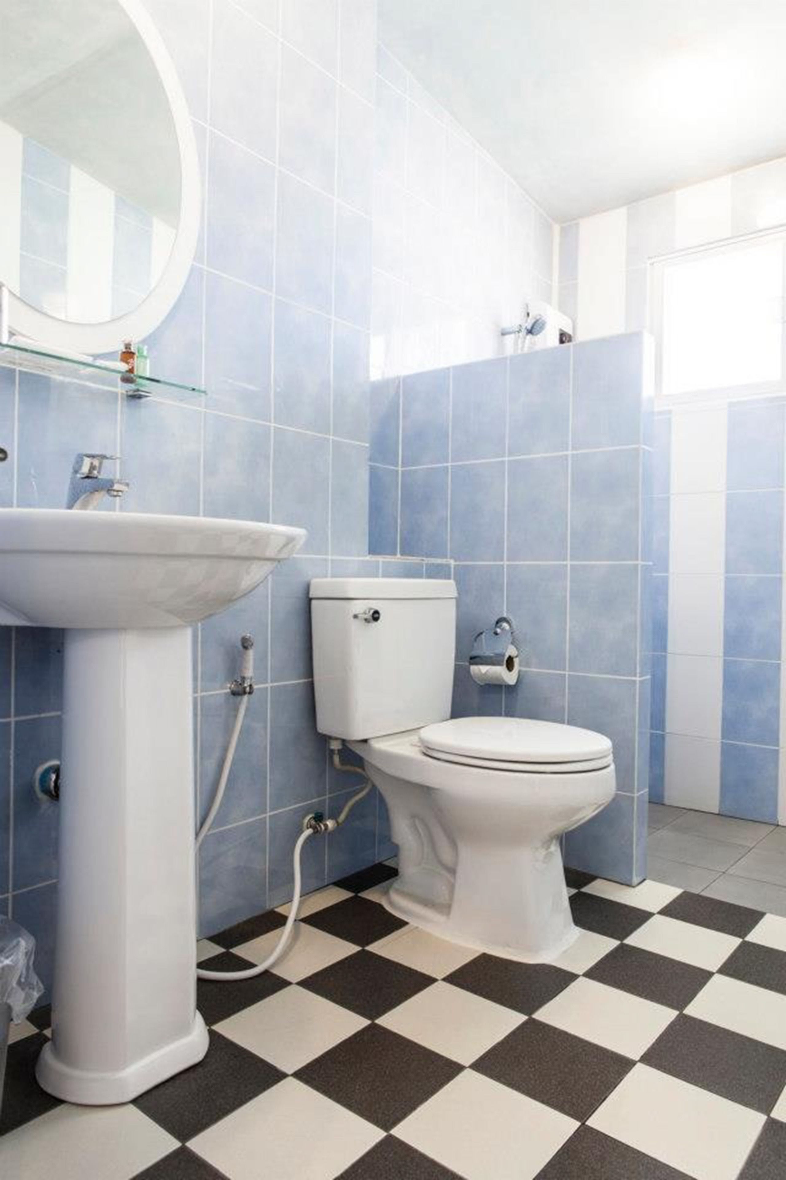 candy room | bathroom | shower, free toiletries, slippers, towels