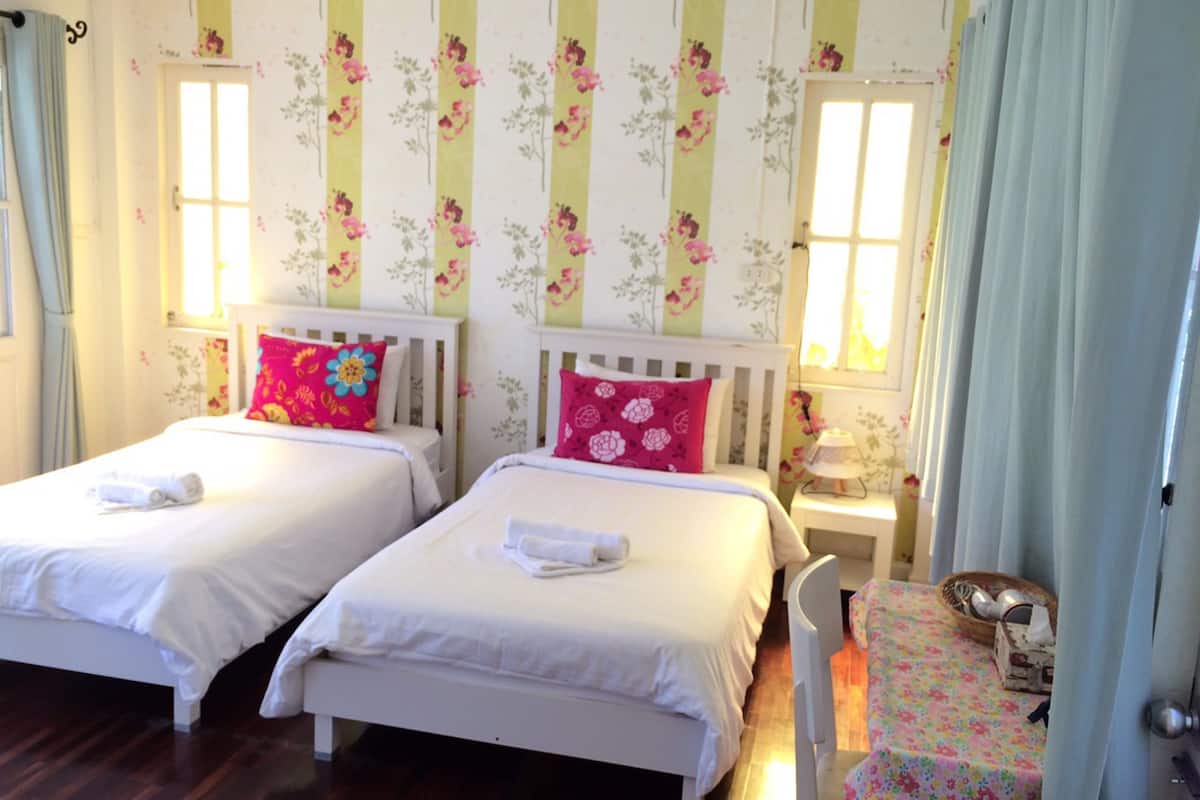 Lovely Twin Room