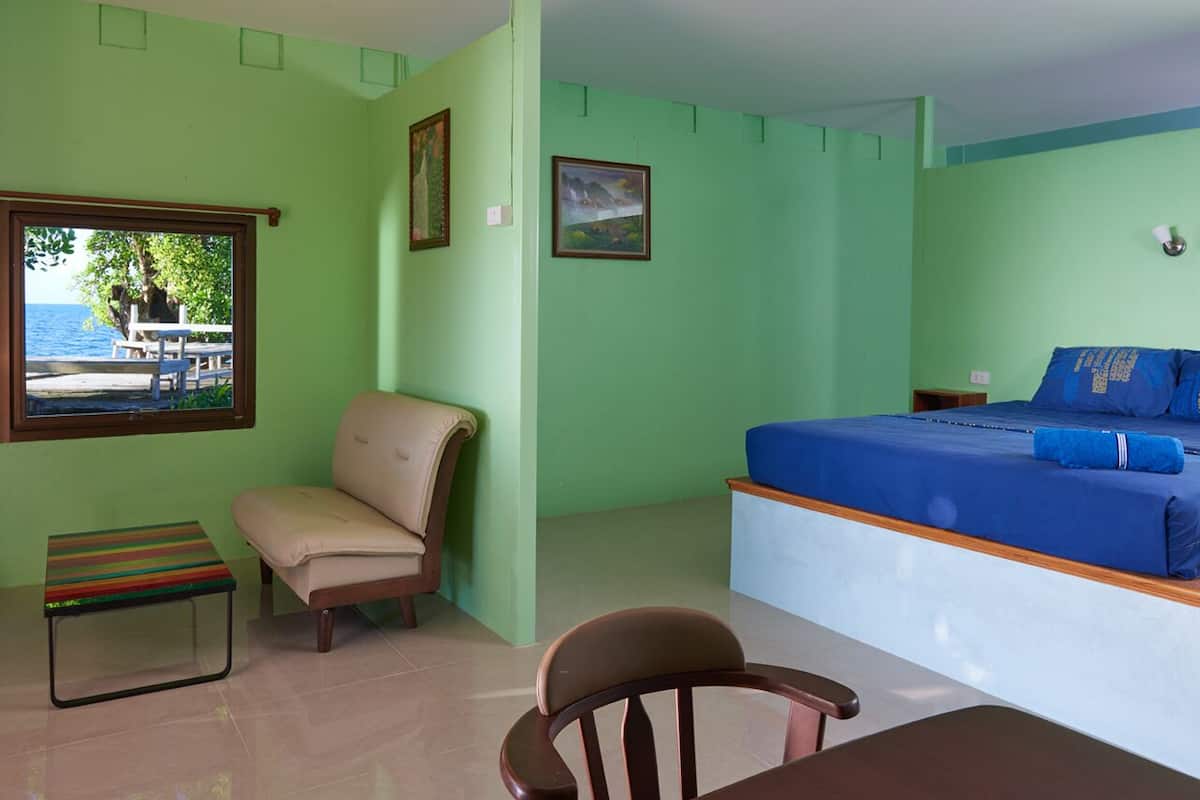 suite | 2 bedrooms, wifi, bed sheets