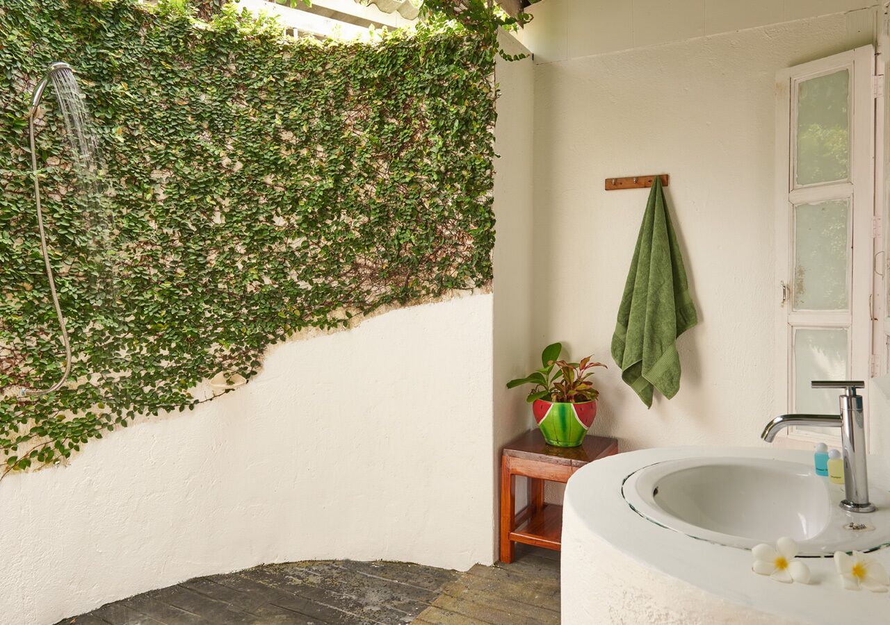 basic cabin, ocean view | bathroom | shower, free toiletries, towels