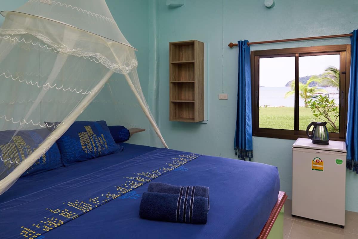 Habitación familiar, 2 habitaciones, vista al océano | 2 habitaciones, wifi y ropa de cama