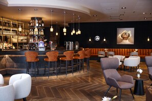 Bar (on property) - Van Der Valk Hotel Oostzaan - Amsterdam (Oostzaan)