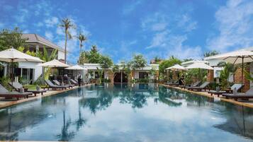 Outdoor pool, pool umbrellas