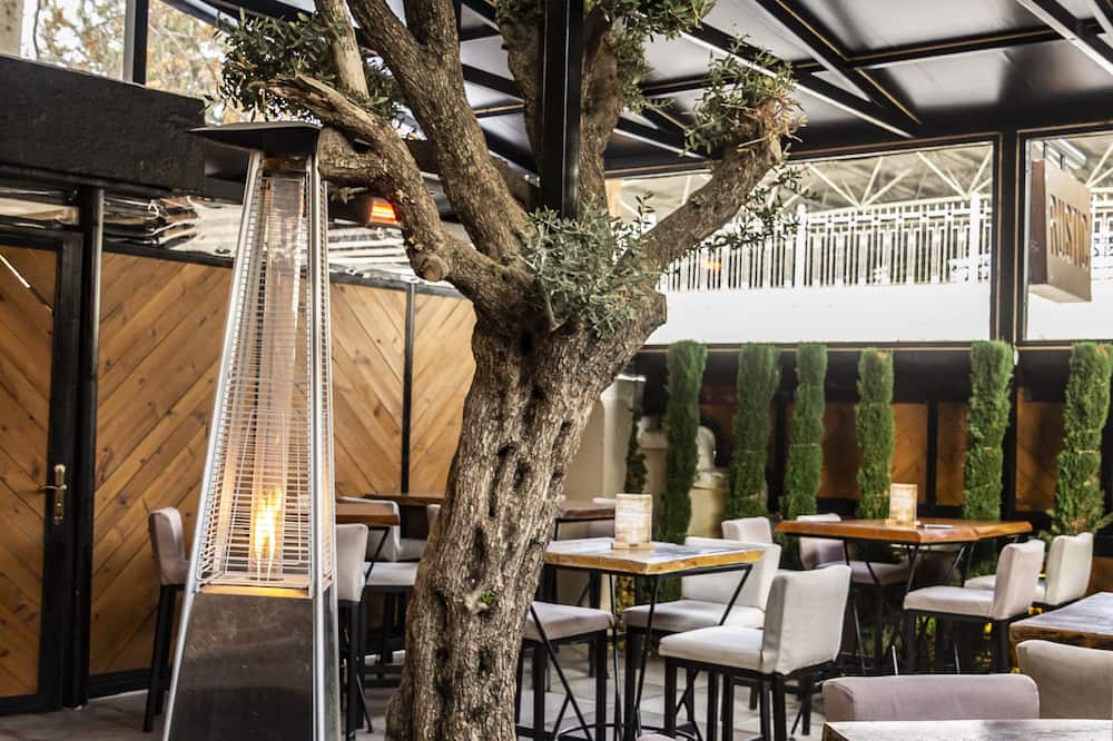 Canary Hotel