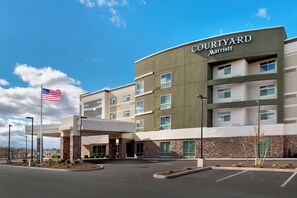 Exterior - Courtyard by Marriott Schenectady at Mohawk Harbor (Schenectady)