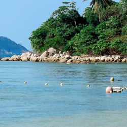 Ubicación a pie de playa y submarinismo