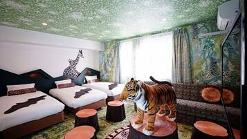 Deluxe Quadruple Room, Non Smoking | Down comforters, in-room safe, blackout drapes, free WiFi