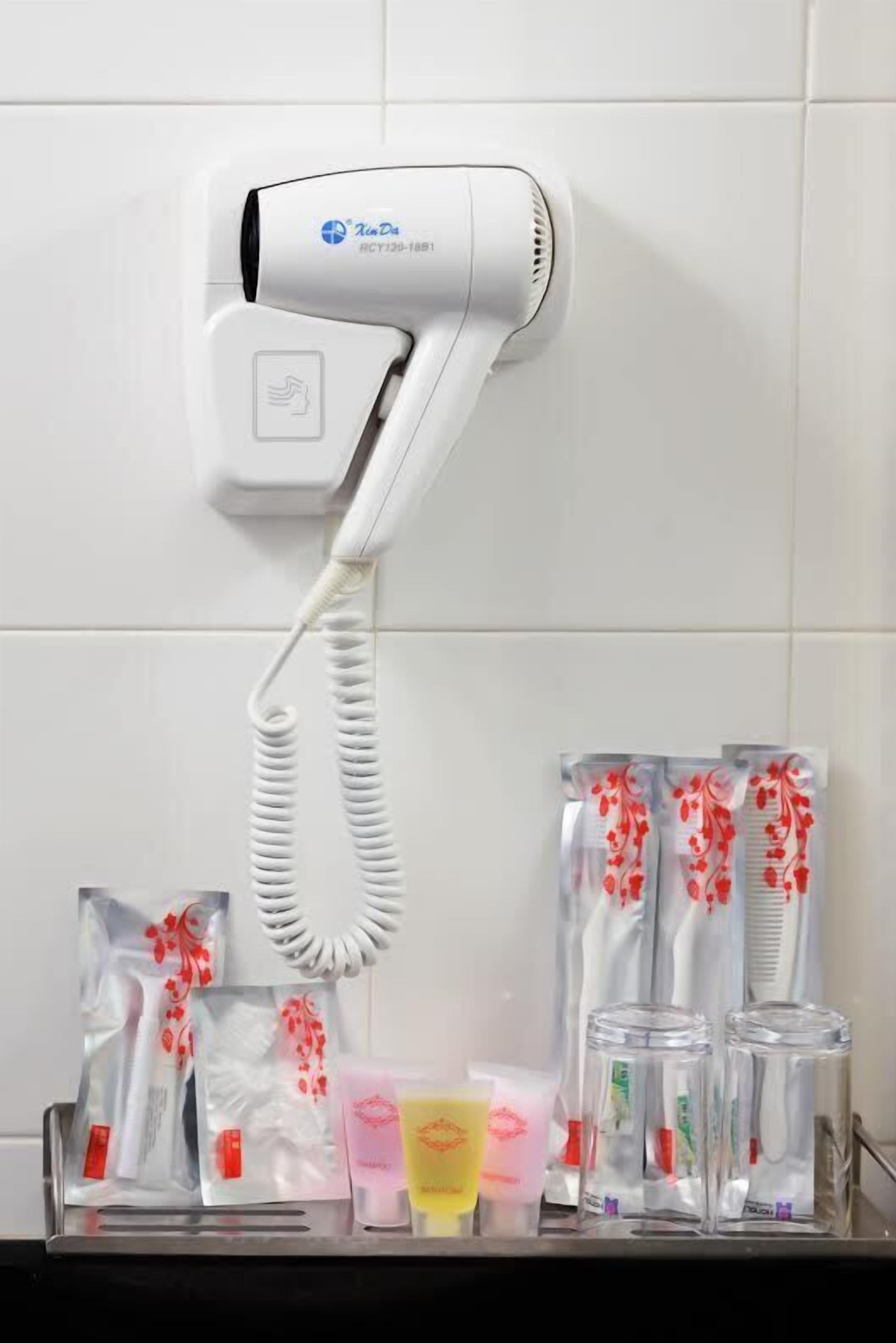 shower, free toiletries, hair dryer, slippers