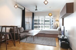 Signature Studio, Accessible, Kitchen | Individually decorated, individually furnished, desk, blackout drapes - Panda Residences at Regalia (Kuala Lumpur)