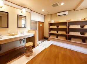 Baño termal público