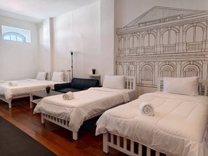 Family Room | Free WiFi, bed sheets
