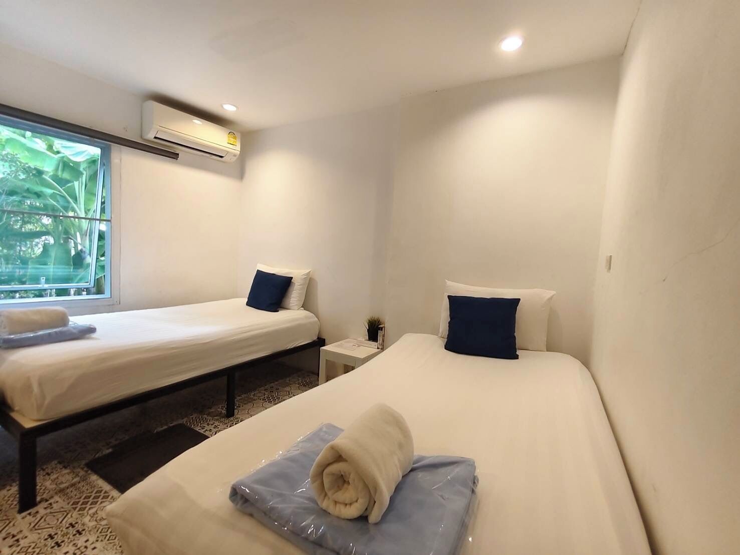 Wifi gratis y ropa de cama 