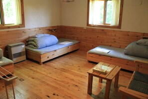 Standard Triple Room, 3 Single Beds, Non Smoking, Shared Bathroom