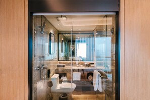 Free toiletries, hair dryer, bathrobes, slippers - Nade Hotel (Hangzhou)