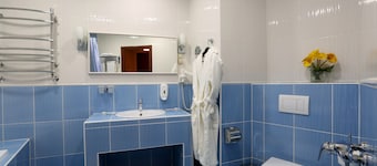 Voyage Hotel