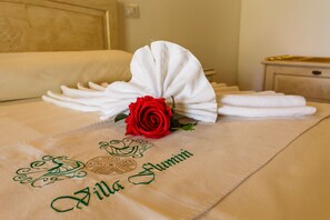 Standard Triple Room, Private Bathroom, Garden View