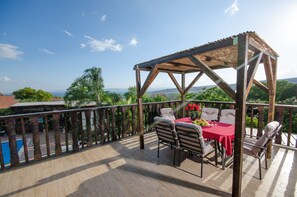 Deluxe Suite, 3 Bedrooms | Terrace/patio - The Pearl of the Golan - Pnina BaGolan (Had Nes)