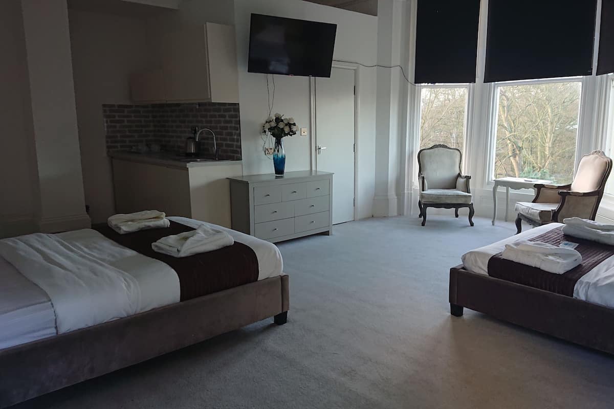 Family Twin Room (Deluxe for 4) | Free WiFi, bed sheets