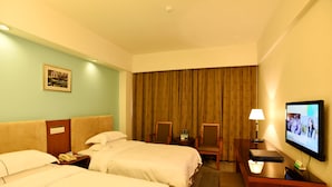 Minibar, in-room safe, desk, blackout drapes - Tokai Hotel (Guangzhou)